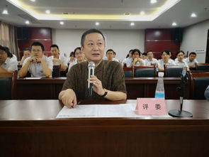 公交集團(tuán)中層及四五級(jí)學(xué)研班開展首屆辯論賽